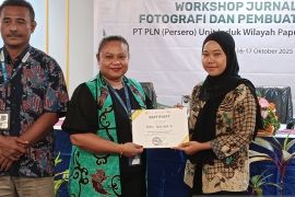 ANTARA harapkan humas PLN Papua tingkatkan informasi pelayanan kepada warga