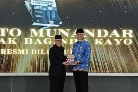 Gubernur Mahyeldi: Aristo Munandar sosok inspiratif yang layak diteladani