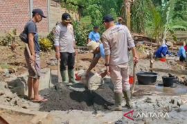 Pemkab Rejang Lebong bedah ratusan rumah warga tidak layak huni