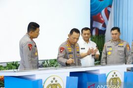 Police target 100 kitchens to accelerate Prabowo's free meals program