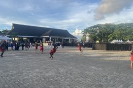 BPK Wilayah XX lestarikan permainan tradisional di festival benteng victoria