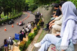 Pasar Seni ITB 2025 ajang pemersatu bangsa, kata Rektor