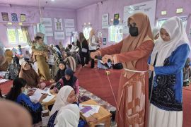 Program cek kesehatan gratis jangkau warga pelosok Tapin