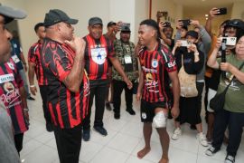 Gubernur Papua Fakhiri siap perjuangkan dukungan sponsor bagi Persipura Jayapura