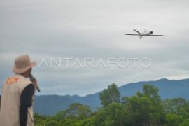 Kontes robot terbang Indonesia di Padang Page 3 Small