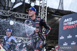 Bezzecchi menangi Sprint MotoGP Australia, beruntun setelah Mandalika