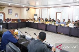 DPRD Babel fasilitasi RDP, polemik PT GSBL dan karyawan temukan titik terang