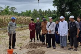 Pembangunan gedung Ponpes Alquran Darul Inqilabi Lubuk Basung dimulai