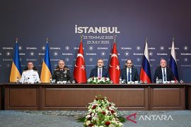 Uni Eropa ingin ambil bagian di KTT Rusia-AS, dukung peran Ukraina