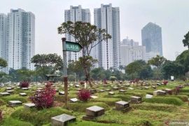 Pemakaman sistem tumpang jadi solusi keterbatasan lahan TPU di Jaksel