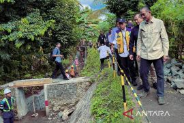 Kementerian PU pastikan peningkatan jalan, bendungan dan irigasi di NTB