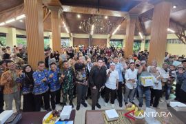 Anggota DPR ajak warga Rumpin Bogor aktif manfaatkan layanan Cek Kesehatan Gratis