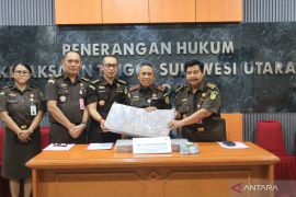 Kejati Sulut  terima pengembalian dana dugaan korupsi di Unsrat