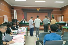 Keterangan Olly Dondokambey dibacakan dalam sidang dana hibah GMIM