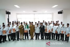 Pengukuhan DMI kecamatan, Bupati Paluta dorong pemakmuran masjid dan pemberdayaan umat