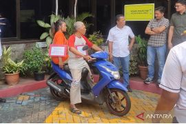 Dipicu cemburu, wanita di Jakbar diduga potong alat kelamin suami