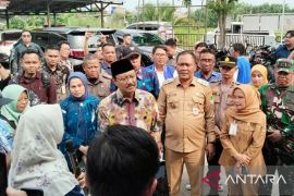 Wabup Karawang minta seluruh puskesos kelola data penerima bansos secara profesional