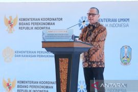 Menteri P2MI sebut KUR jauhkan pekerja migran dari jebakan pinjol