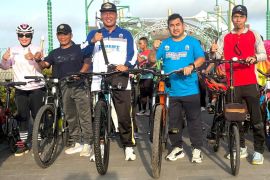 Disparpora and KONI hold Kotabaru HEBAT funbike event