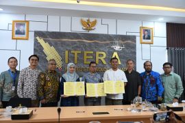 Sinergi zakat produktif untuk pemberdayaan mahasiswa dan masyarakat Lampung