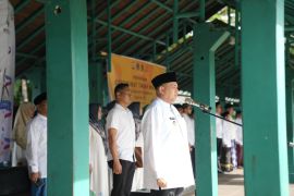 Wali Kota Malassar : Masa depan Indonesia ditulis tangan para santri