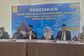 UI resmikan Sekolah Pascasarjana Pembangunan Berkelanjutan nama baru dari SIL dan SKSG