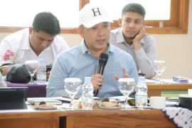 Legislator urges schools to run Free Nutritious Meal program directly