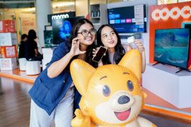 Booth Coocaa di Tribeca Park dipadati pengunjung