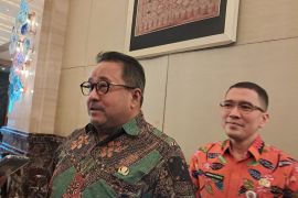 Wagub Rano sebut setiap daerah punya dana mengendap di bank