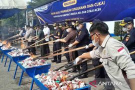 Bea Cukai Aceh musnahkan 6,3 juta batang rokok ilegal