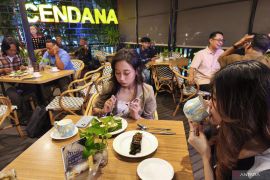 Royal Angkringan hadirkan cita rasa Nusantara diiringi musik keroncong