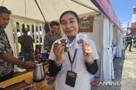 Gubernur Papua Fakhiri minta OPD fasilitasi pemasaran dan pelatihan pelaku UMKM