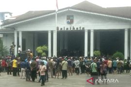 Sopir angkot Bogor aksi desak pemkot tinjau ulang aturan peremajaan