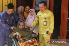 Pemkab pulangkan lansia asal Sumsel yang terlantar di Bangka Tengah