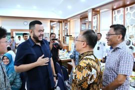 Wako Fadly Amran sambut kedatangan rombongan dariTianjin Foreign Studies University, Republik Rakyat Tiongkok
