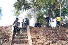 Aceh Selatan kembang wisata bivak Belanda