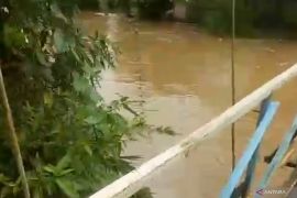 Kali Benawa meluap Barabai HST diminta waspada