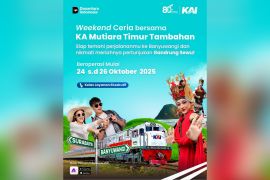 Daop 8 operasikan KA tambahan dukung Festival Gandrung Sewu 2025