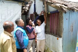 PLN UIW MMU nyalakan harapan Warga Suli-Malteng peringati Hari listrik nasional ke-80