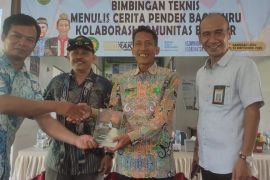 Guru di Bengkayang didorong perkuat literasi lewat penulisan  cerita pendek