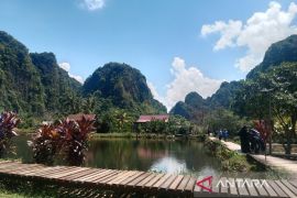 Mendapatkan hidup di balik karst Rammang-Rammang