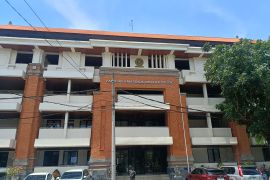 Polisi periksa ponsel dan laptop milik mahasiswa korban tewas di FISIP Universitas Udayana