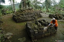 Candi Penampihan Tulungagung