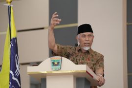 Gubernur Mahyeldi Dorong Alumni IPB Jadi Penggerak Pertanian Sumatera Barat