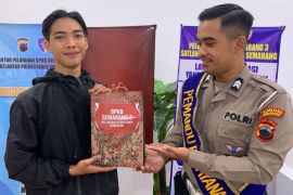 Polrestabes Semarang cegah calo di samsat