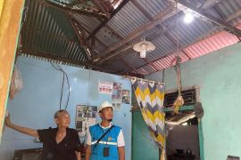 Warga Bengkayang nikmati listrik gratis lewat program light up the dream