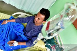 Pengamat nilai berobat  gratis bukti gubernur berpihak pada masyarakat kecil