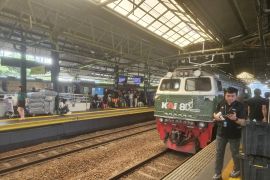 Evakuasi KA Purwojaya selesai