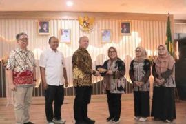 Pemberian penghargaan transformasi digital BPJS Kesehatan kepada RSUD Ciawi