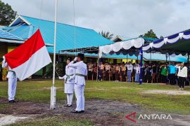 Pemkab Natuna ingatkan pentingnya pendidikan bagi masa depan kemajuan bangsa